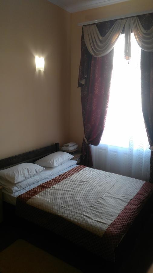 Кімнати В Центрі Hotel Uzhhorod Luaran gambar