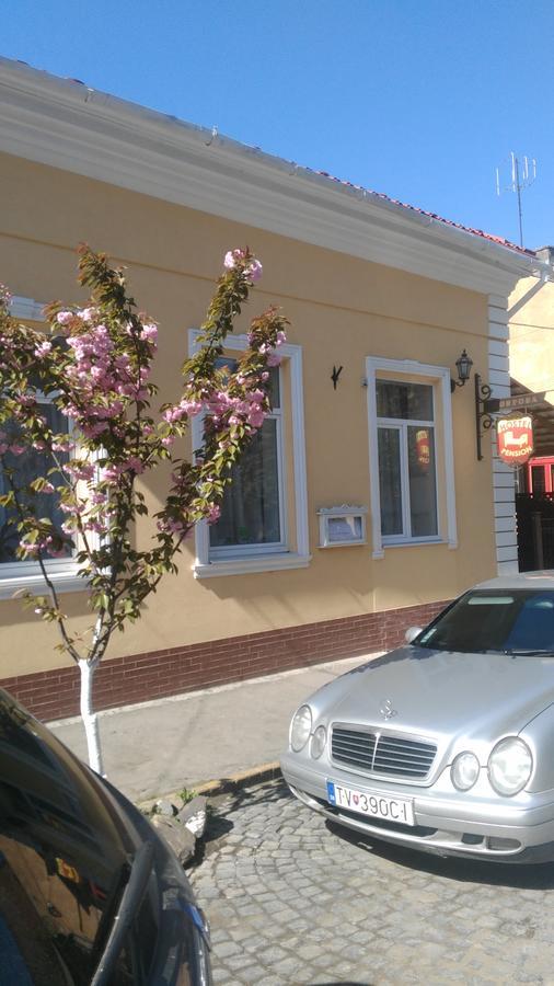 Кімнати В Центрі Hotel Uzhhorod Luaran gambar